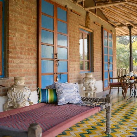 Lohonostays Bamboo House Sadhrana Bagh คูร์เคาน์ ภายนอก รูปภาพ