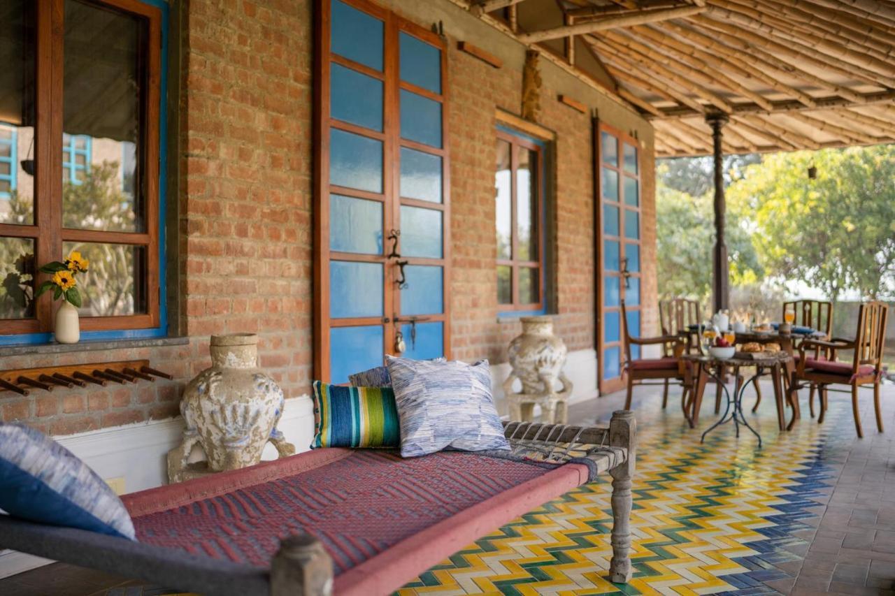 Lohonostays Bamboo House Sadhrana Bagh คูร์เคาน์ ภายนอก รูปภาพ