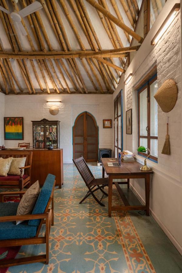 Lohonostays Bamboo House Sadhrana Bagh คูร์เคาน์ ภายนอก รูปภาพ